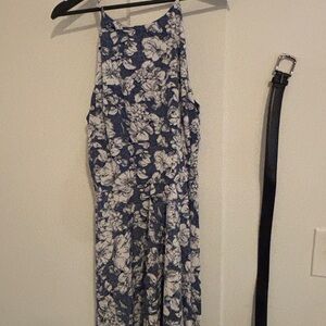 Chic Navy Floral Mini Dress